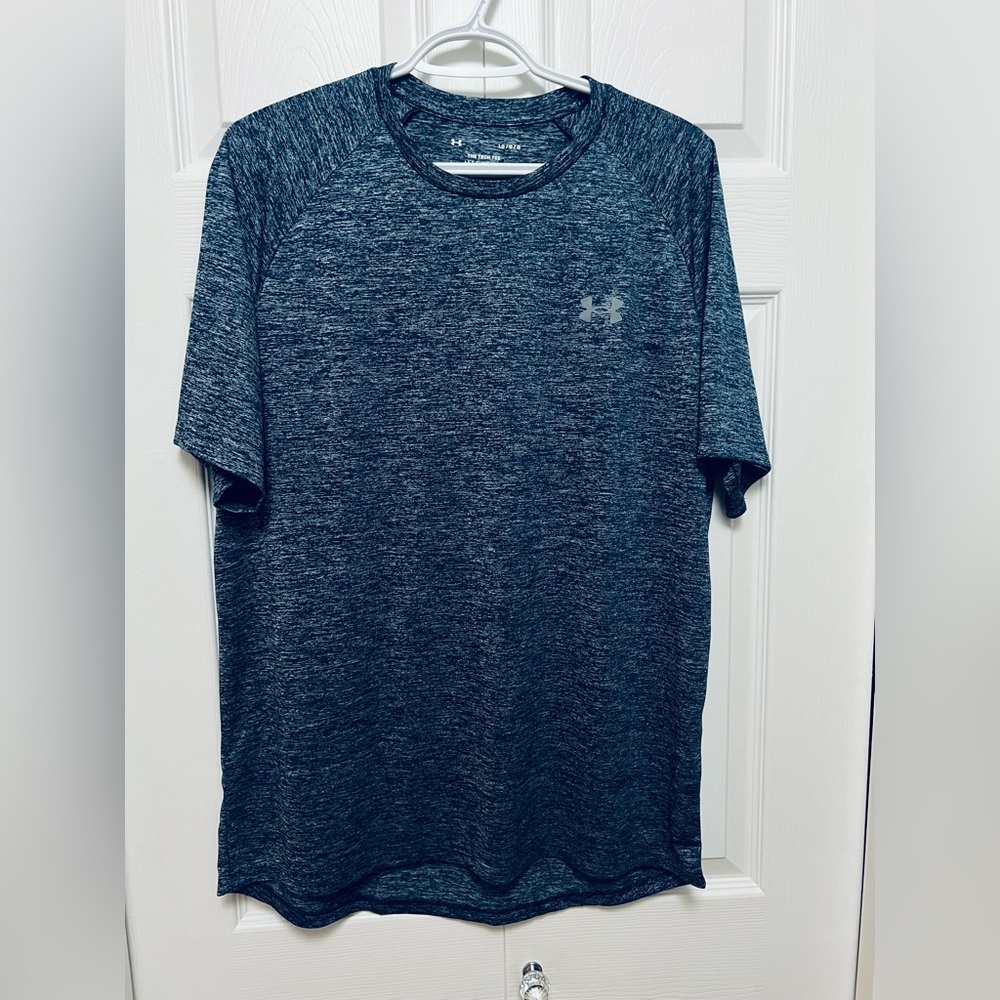 Under Armour Women’s Blue Short Sleeve Tee